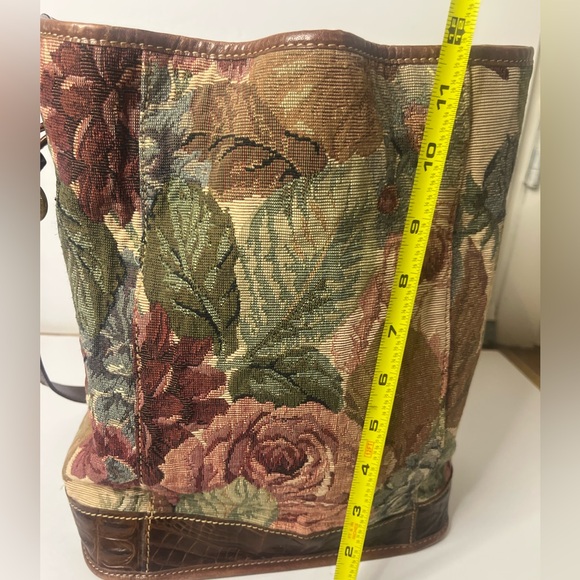 Vintage 90s Brahmin floral tapestry leather satchel bucket shoulder bag - Picture 10 of 16